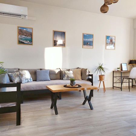 Holiday House Heraklion Deluxe Екстериор снимка