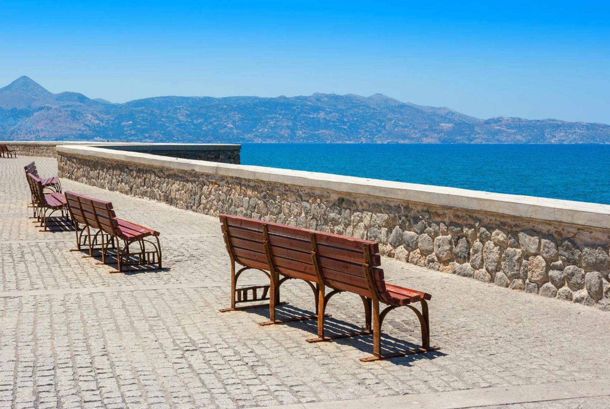 Holiday House Heraklion Deluxe Екстериор снимка
